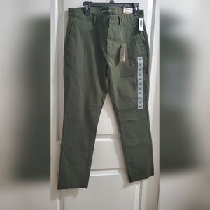 Old Navy Built in Flex Ultimate slim Women's Pants 32x30 NWT